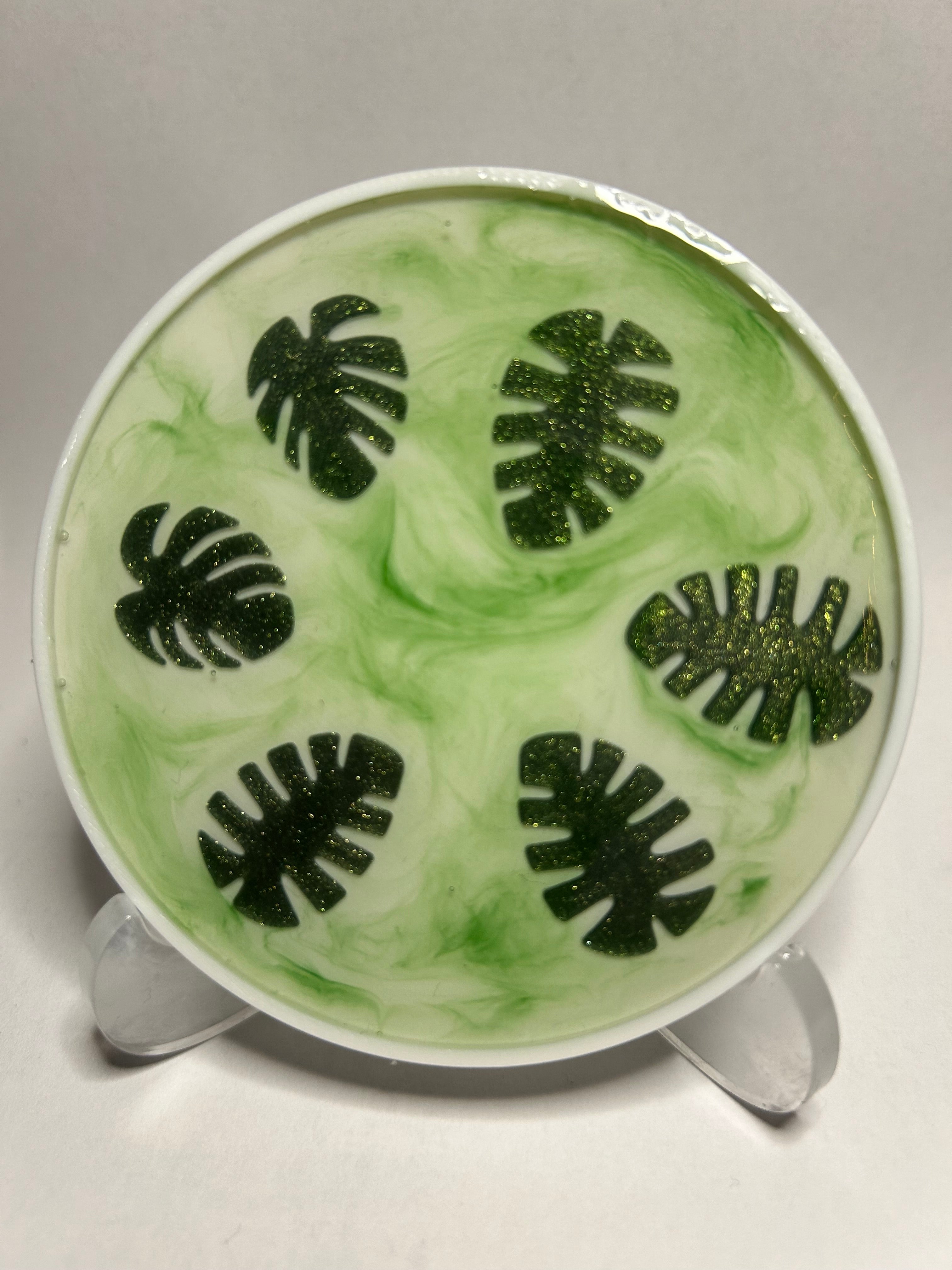 Tassenuntersetzer „Tropical Green“ 🌿 – handgemacht aus Epoxidharz